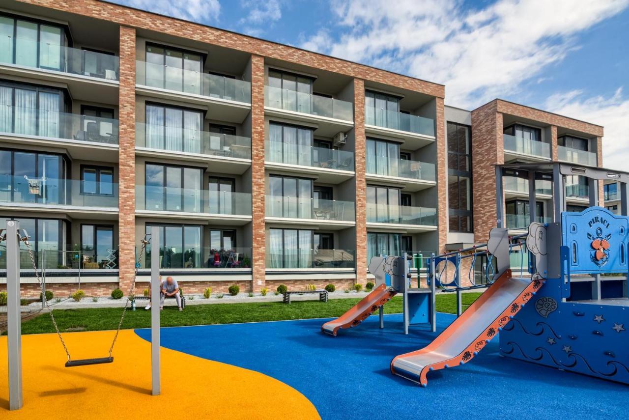 Apartament Czarna Perla Z Garazem 7 E Perlowa Przystan - Holiday City Kołobrzeg Exterior foto